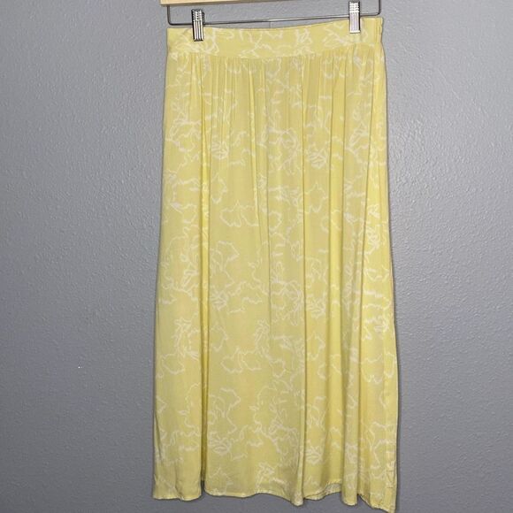 Nine West Yellow and White Pattern Maxi Skirt Size Small - Picture 1 of 7